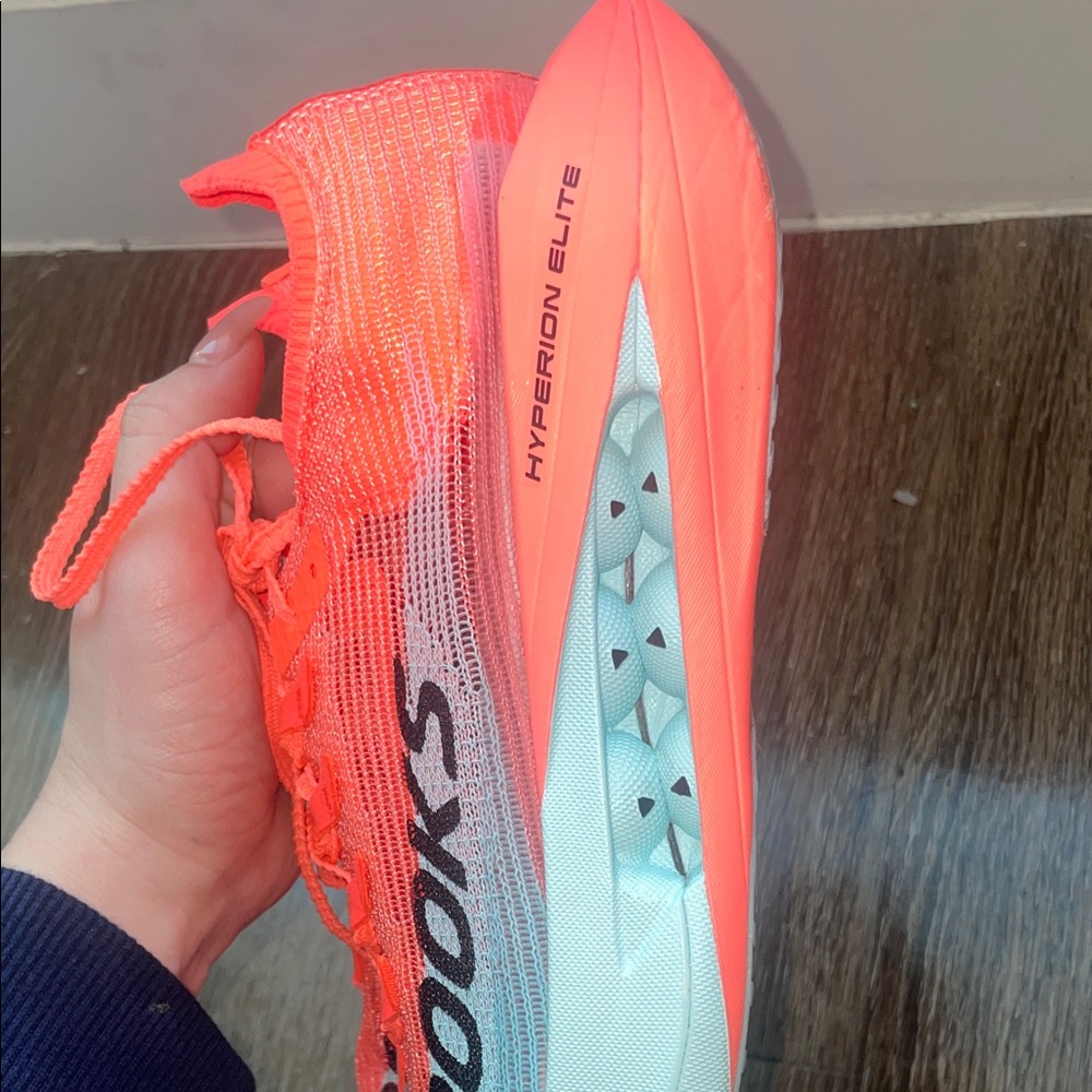 Brooks Hyperion Elite - Bright Orange and blue - Picture 9 of 9